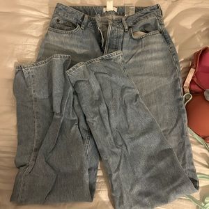 H&M high waist straight leg jeAns